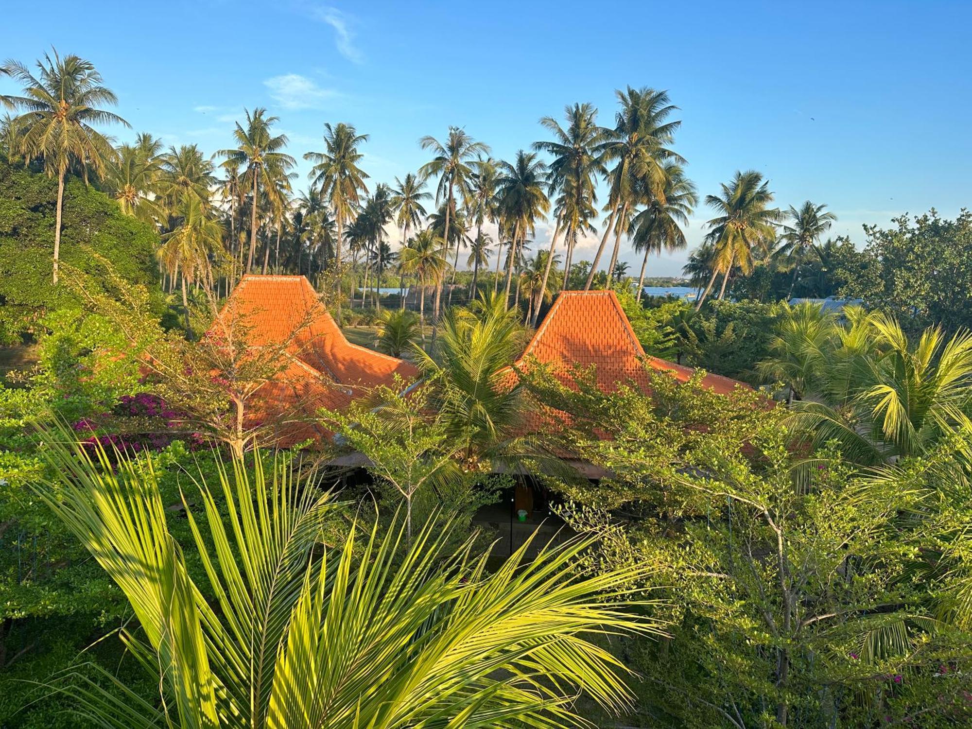 Mangroove Bay Boutique Hostel บันยูเวดัง ภายนอก รูปภาพ