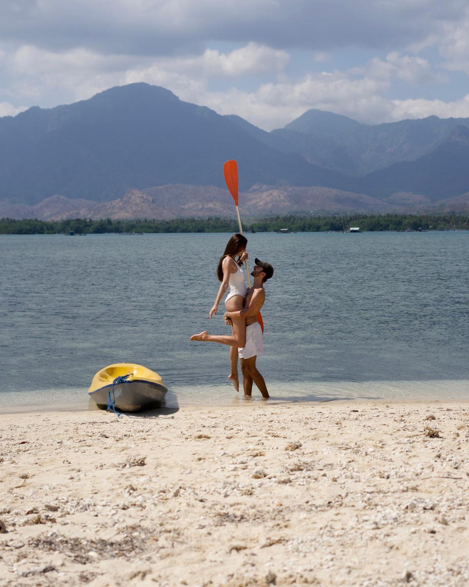 Mangroove Bay Boutique Hostel บันยูเวดัง ภายนอก รูปภาพ
