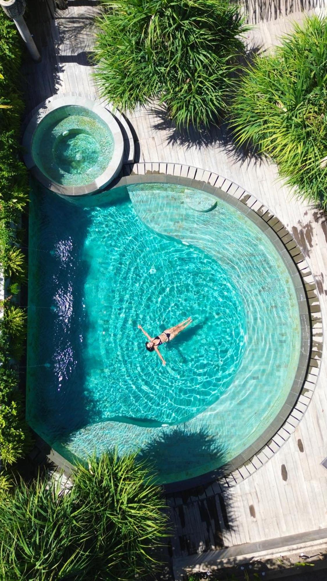 Mangroove Bay Boutique Hostel บันยูเวดัง ภายนอก รูปภาพ