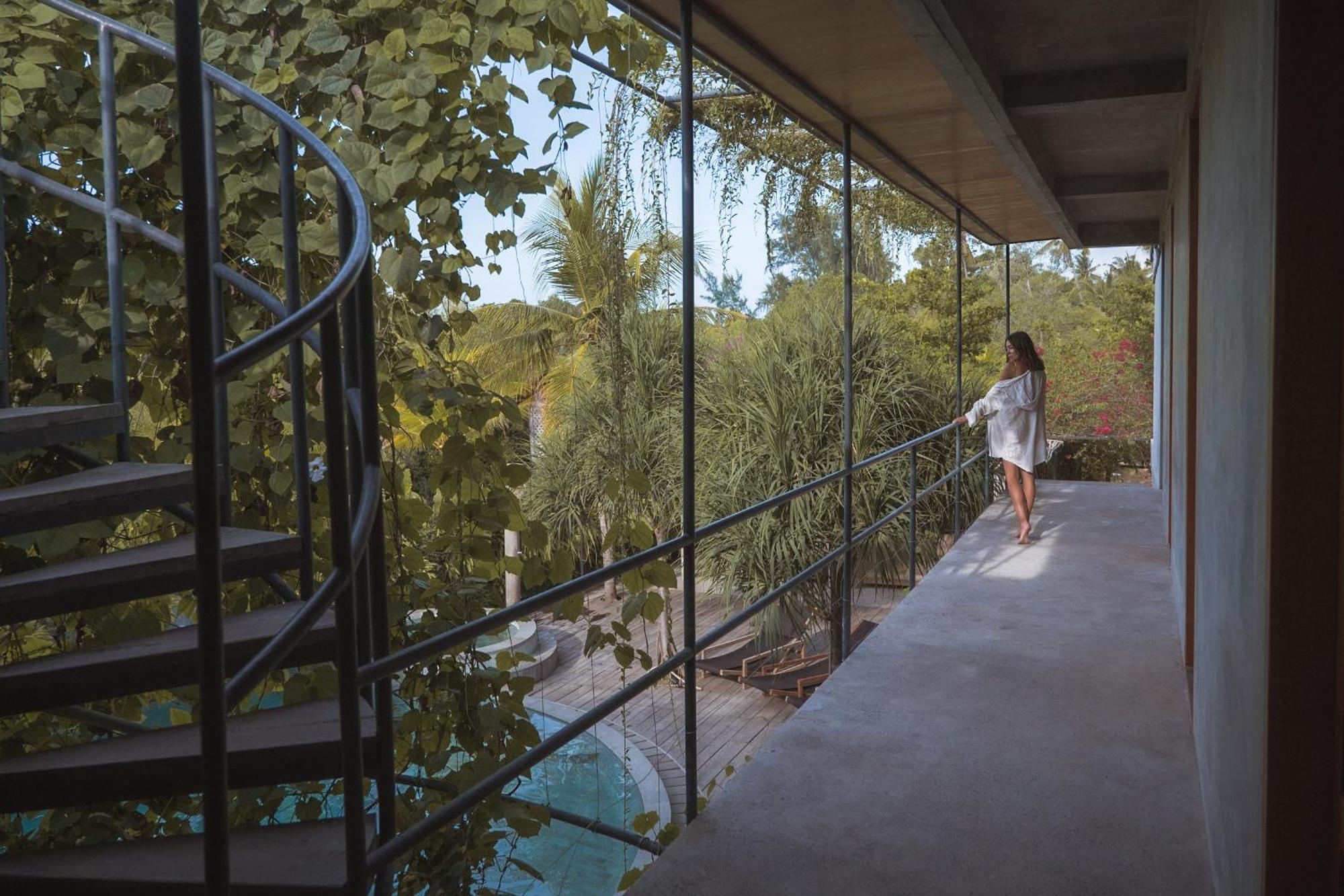Mangroove Bay Boutique Hostel บันยูเวดัง ภายนอก รูปภาพ