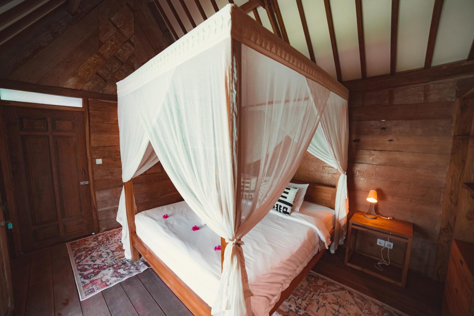 Mangroove Bay Boutique Hostel บันยูเวดัง ภายนอก รูปภาพ